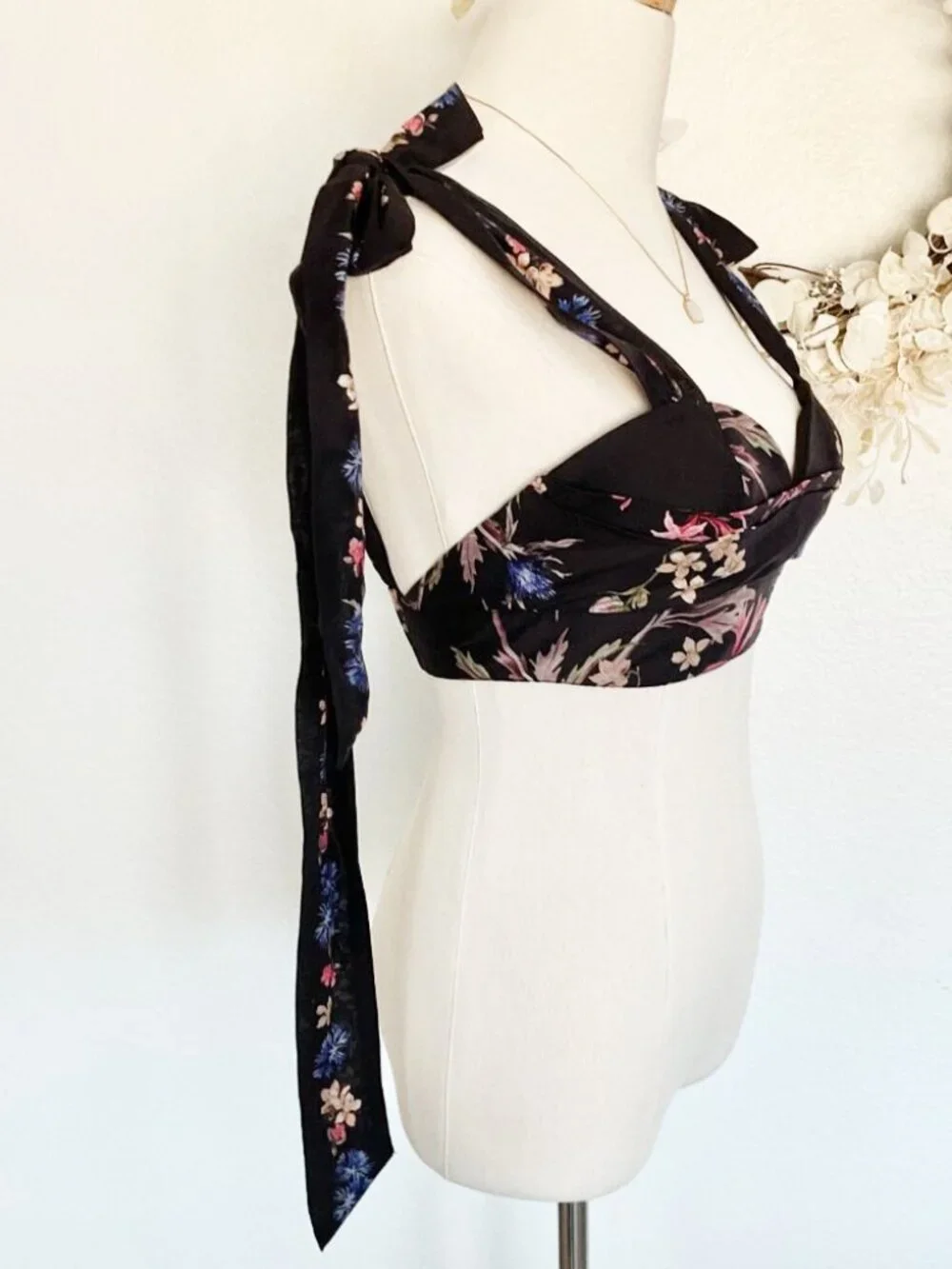 🪻H&M Tie-Strap Crop Top Floral Flowers Black Ribbon Tie Extra Small XS